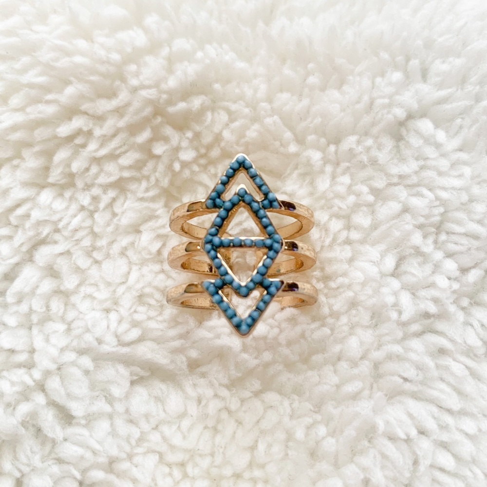 Gold tribal design ring🌟
